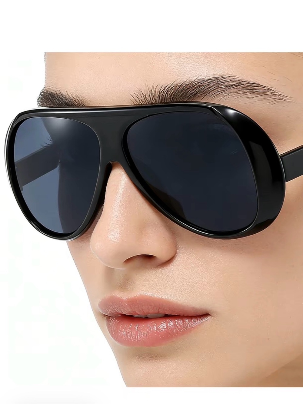 Sleek Black Oversized Aviator Sunglasses